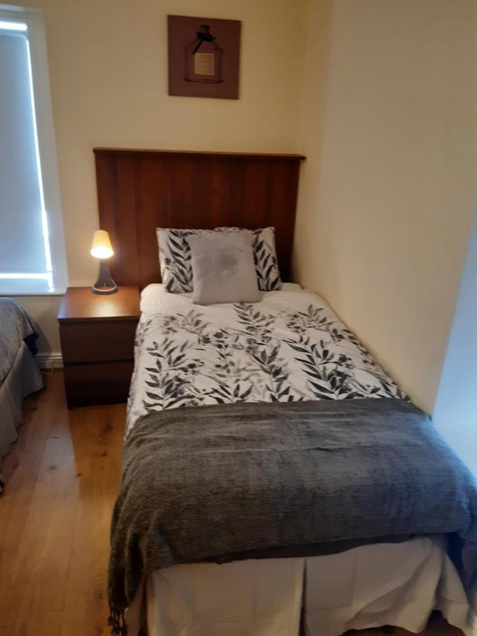 24 Beds In Carrick On Shannon Exterior foto